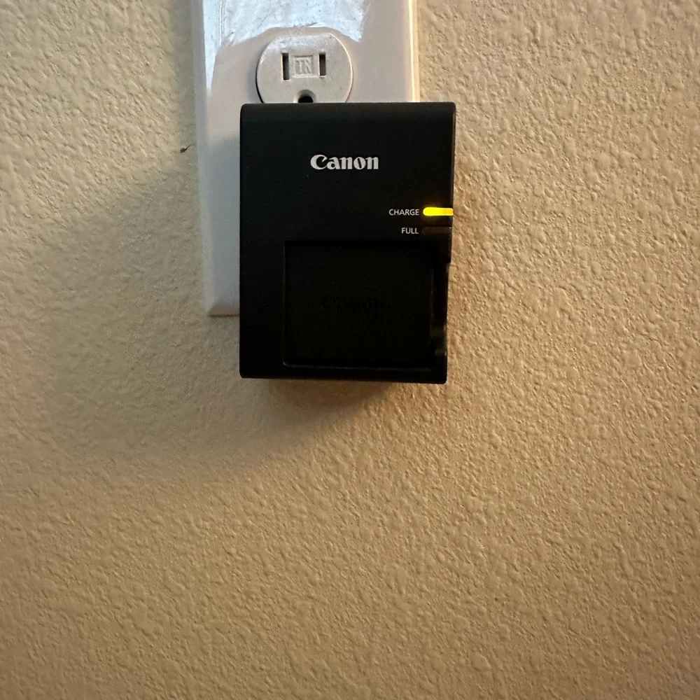 Canon EOS Rebel T6